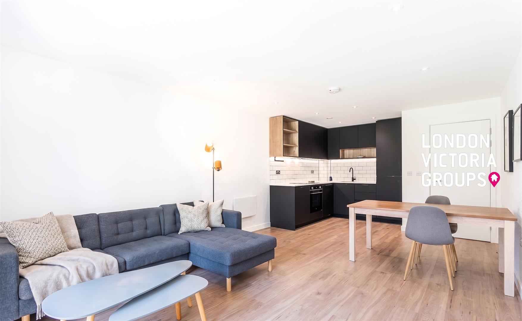 1 bed property in Fermont House, 15 Beaufort Square, LONDON